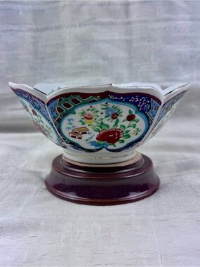 Vintage Miyako Handcrafted Porcelain Imari Ware Lotus Bowl Floral Made in Japan